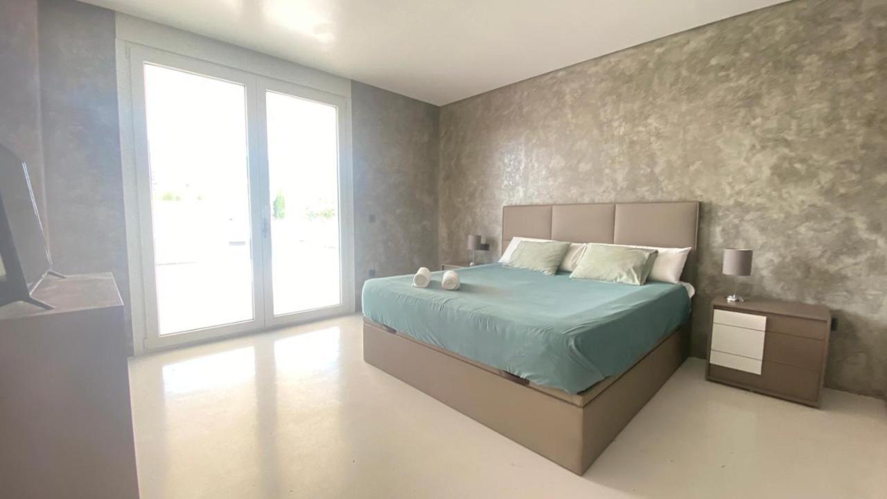 White House En Enguera - Fantastica Casa Con Jacuzzi Piscina Y Barbacoa Apartment Bagian luar foto
