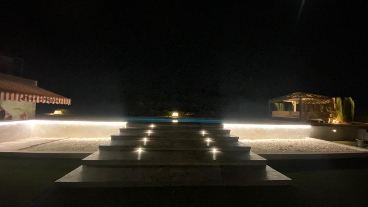 White House En Enguera - Fantastica Casa Con Jacuzzi Piscina Y Barbacoa Apartment Bagian luar foto